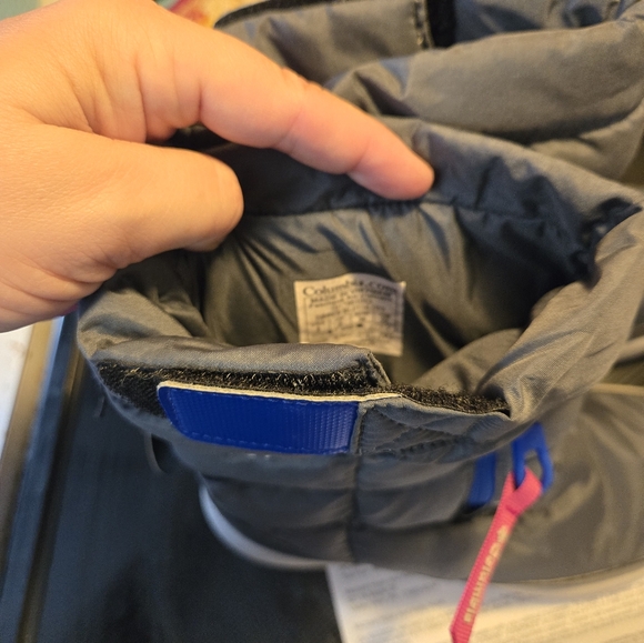 Womans Columbia waterproof snow boots - Picture 10 of 10